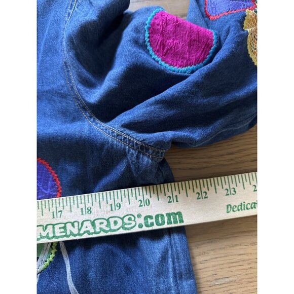 Allure Size Medium Women Blue Denim Button Up Embroidred Shirt Raw Hem Buttons - Picture 4 of 13